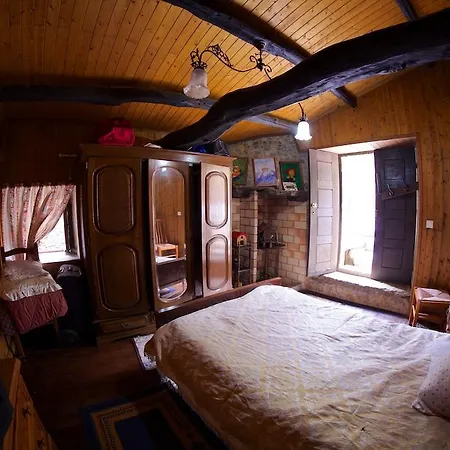 Casa Zebras Carotes
