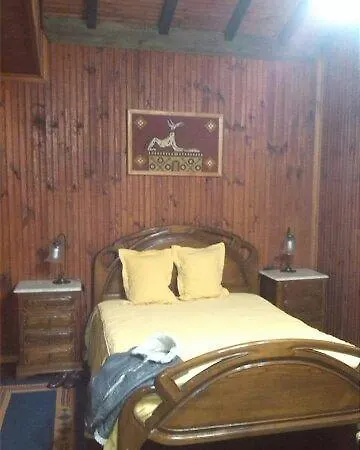 Casa Zebras Carotes